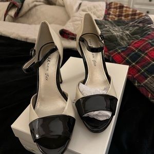 Size 9 Anne Klein heels